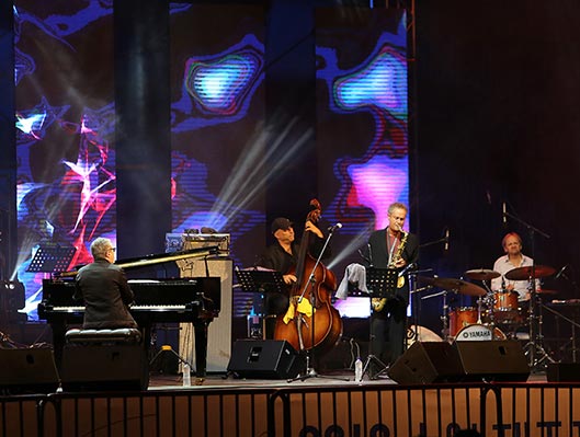 2019 수원재즈페스티벌 2019년 9월 6일 ~ 7일 광교호수공원 재미난밭(스포츠클라이밍장 앞 잔디광장) 공연 모습