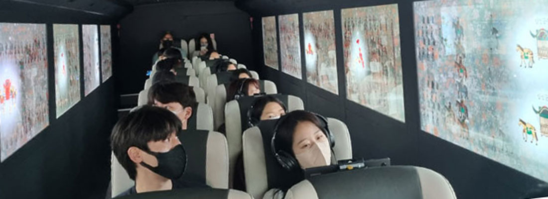 XR버스 1795행 썸네일 이미지 (선택된 큰 사진)